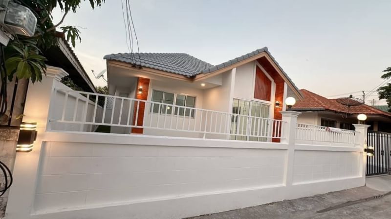 ขายบ้านศรีราชา แหลมฉบัง บ้านบึง : ขายถูก! บ้านมือสองศรีราชา รีโนเวมใหม่ ถนนหนองยายบู่