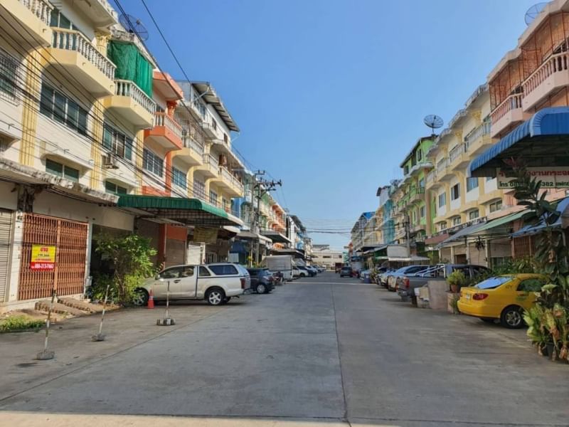 For SaleShop HouseRama 2, Bang Khun Thian : Commercial building, 3 and a half floors, Thian Talay 19, area 25.3 square meters.