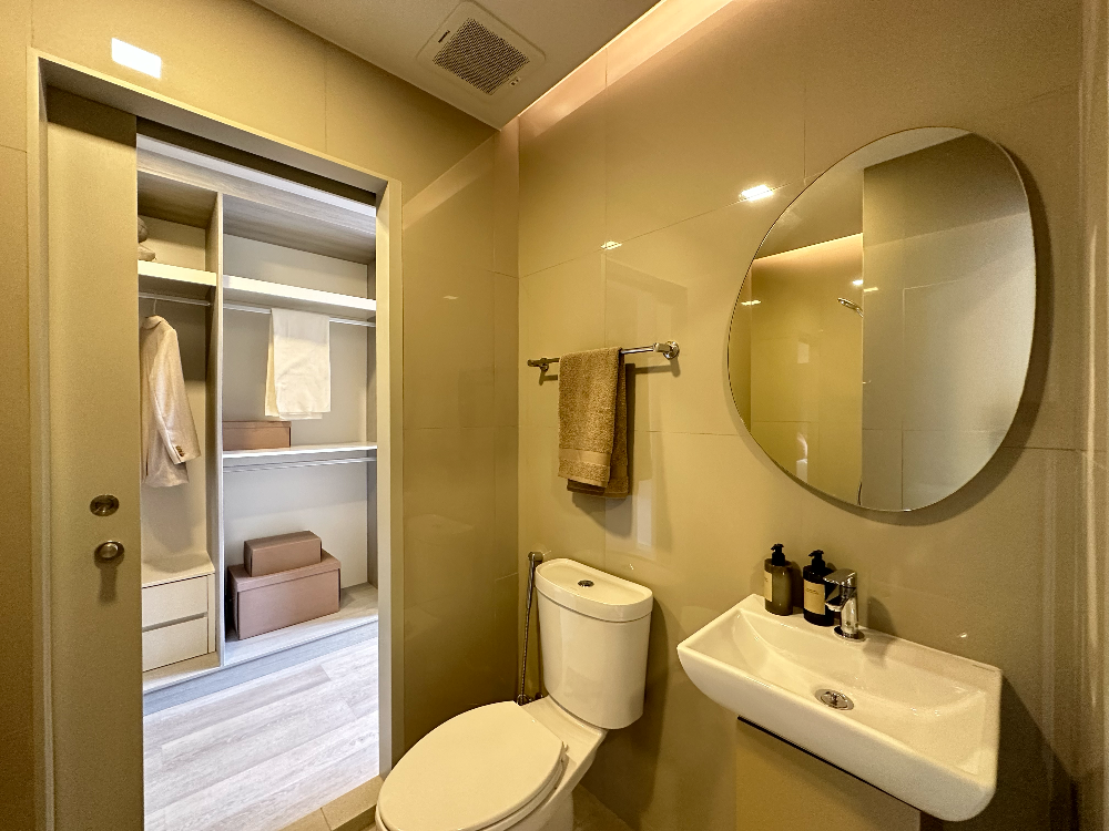 For SaleCondoRama9, Petchburi, RCA : 🔥 Best Price Alert! 🔥 Cobe Ratchada - Rama 9 💰 Starting from only 2.49 MB ✨ Affordable modern condo in the vibrant Rama 9 – Ratchada district  📞 Contact now: 081-983-6625