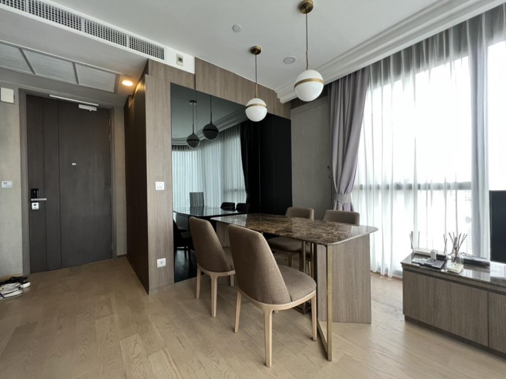 For RentCondoSiam Paragon ,Chulalongkorn,Samyan : Ashton Chula - Silom【𝐑𝐄𝐍𝐓】🔥Luxurious, modern style room with a spectacular view worth millions. Near MRT Samyan 🔥 Line Id: @hacondo