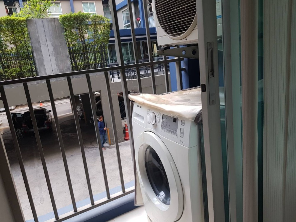 ขายคอนโดลาดพร้าว เซ็นทรัลลาดพร้าว : S-UVP109 ขาย คอนโด ยู-วิภา ลาดพร้าว ชั้น 2 ตึกA ทิศเหนือ 31 ตรม. 1นอน 1น้ำ ราคา 2.45 ล้าน 064-959-8900