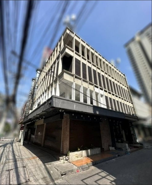 ให้เช่าร้านค้า/ตลาดนัดสุขุมวิท อโศก ทองหล่อ : For Rent Bangkok Shophouse Sukhumvit BTS Asok MRT Sukhumvit Watthana BRE20259