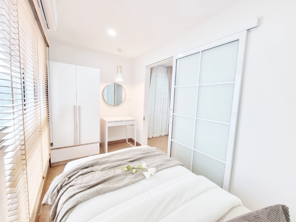 For SaleCondoBang Sue, Wong Sawang, Tao Pun : Condo, 2 bedrooms, 2 bathrooms, homey feel, very homey, a little over two million, big, fully furnished, fully furnished.