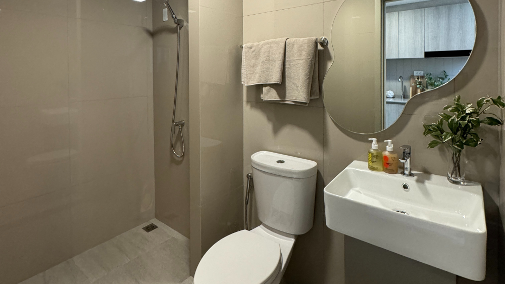 For SaleCondoKasetsart, Ratchayothin : 🔥SOLD OUT🔥 KOBE KASET-SUPPORT 0 meters BTS Bang Bua, next to Sripatum University, 1 bedroom, very large room, 4.7 meters high ceiling, comfortable to live in. This house is very good for rent, starting at 4.19 Million*📱061-4500944