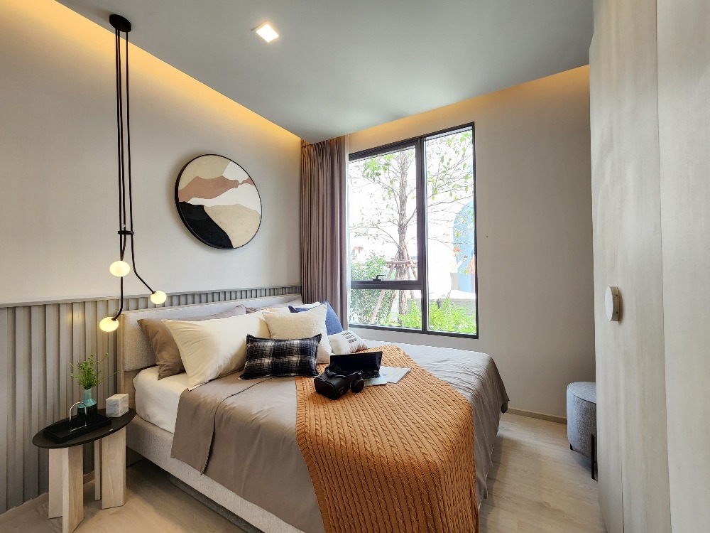 For SaleCondoWongwianyai, Charoennakor : 🔥SOLD🔥Down payment for Sale 𝐑𝐞𝐟𝐞𝐫𝐞𝐧𝐜𝐞 𝐒𝐚𝐭𝐡𝐨𝐫𝐧-𝐖𝐨𝐧𝐠𝐰𝐢𝐚𝐧𝐲𝐚𝐢, new room, first hand, new condo near the BTS, fully furnished, ready to move in, 2 bedrooms, 2 bathrooms, 𝟔𝟒.𝟔𝟓 sq m., starting at 𝟗.𝟗 million baht*📱𝟎𝟔𝟏-