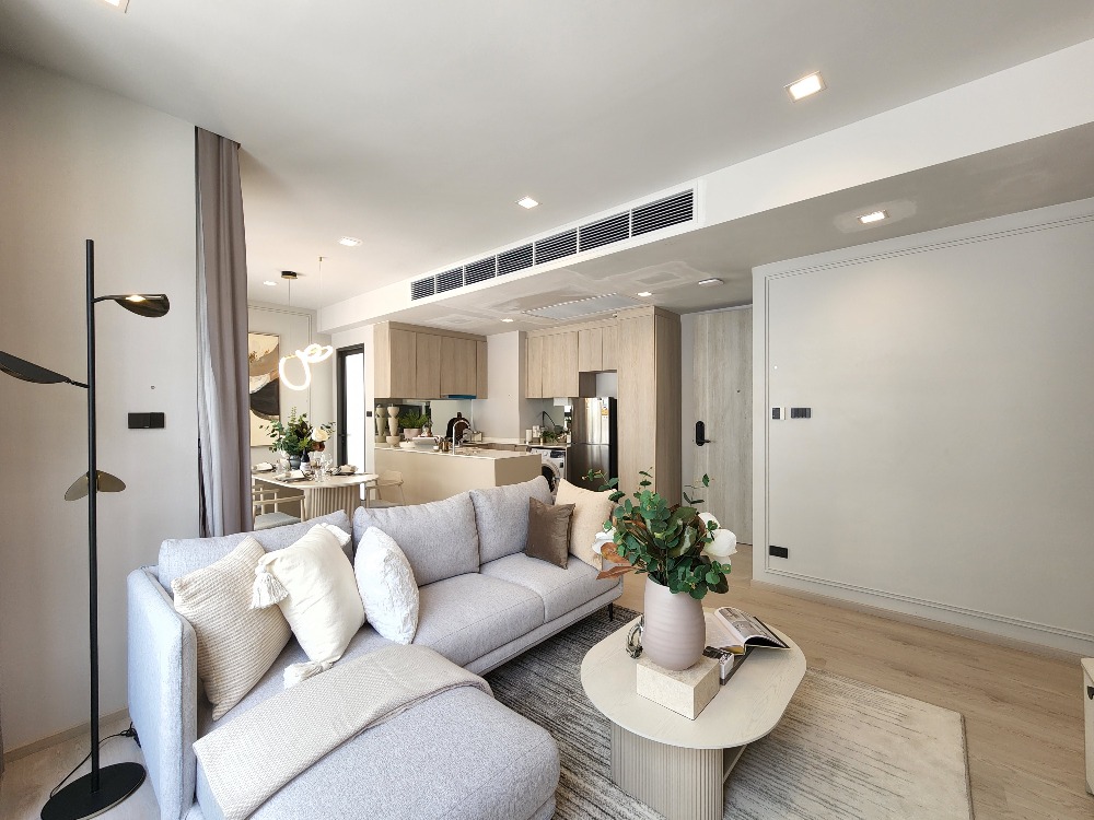 For SaleCondoWongwianyai, Charoennakor : 🔥SOLD🔥Down payment for Sale 𝐑𝐞𝐟𝐞𝐫𝐞𝐧𝐜𝐞 𝐒𝐚𝐭𝐡𝐨𝐫𝐧-𝐖𝐨𝐧𝐠𝐰𝐢𝐚𝐧𝐲𝐚𝐢, new room, first hand, new condo near the BTS, fully furnished, ready to move in, 2 bedrooms, 2 bathrooms, 𝟔𝟒.𝟔𝟓 sq m., starting at 𝟗.𝟗 million baht*📱𝟎𝟔𝟏-