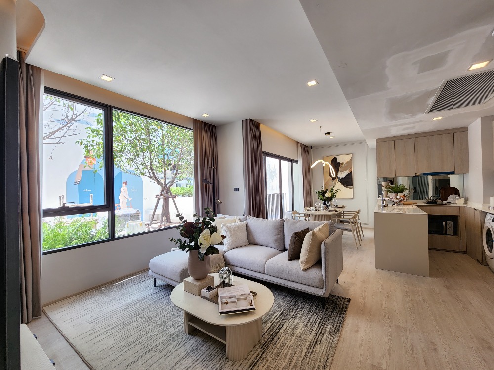 For SaleCondoWongwianyai, Charoennakor : 🔥SOLD🔥Down payment for Sale 𝐑𝐞𝐟𝐞𝐫𝐞𝐧𝐜𝐞 𝐒𝐚𝐭𝐡𝐨𝐫𝐧-𝐖𝐨𝐧𝐠𝐰𝐢𝐚𝐧𝐲𝐚𝐢, new room, first hand, new condo near the BTS, fully furnished, ready to move in, 2 bedrooms, 2 bathrooms, 𝟔𝟒.𝟔𝟓 sq m., starting at 𝟗.𝟗 million baht*📱𝟎𝟔𝟏-