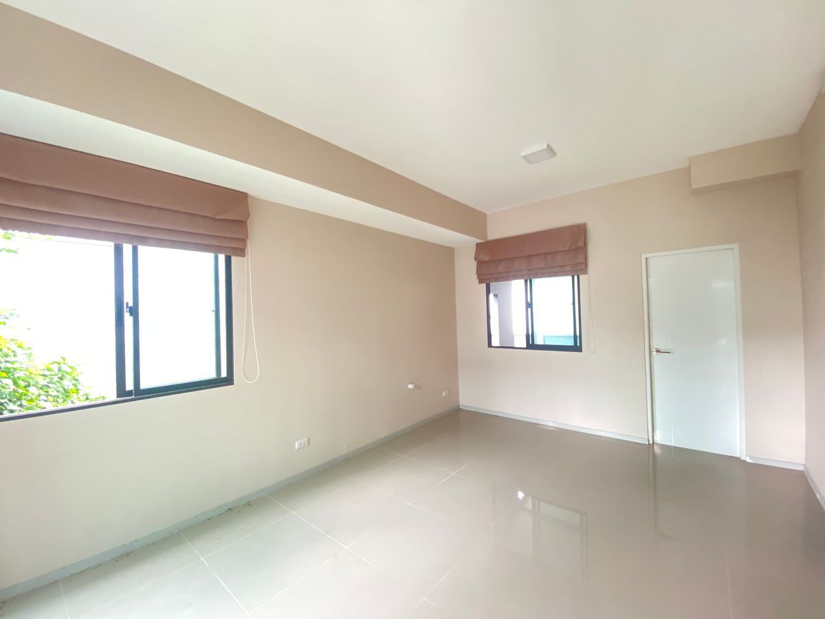 For SaleTownhomePattanakan, Srinakarin : For sale: Pleno Rama 9, Bangkok, Kreetha 2, 2-story townhouse, free transfer.