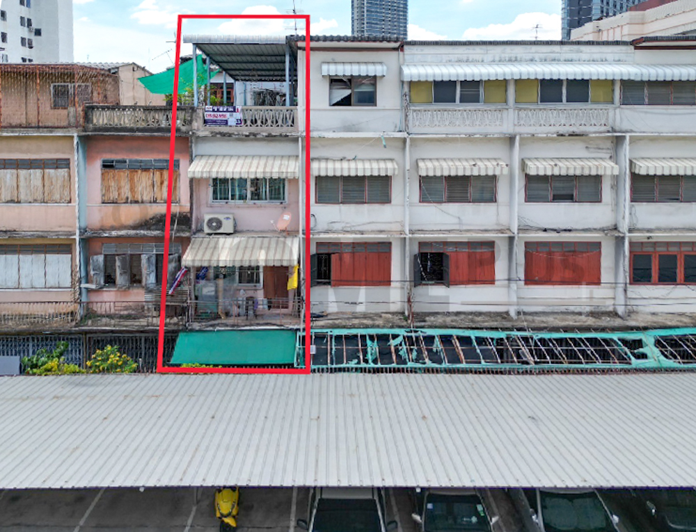 For SaleTownhomeSilom, Saladaeng, Bangrak : Townhouse for sale, 4 floors, 3 bedrooms, 2 bathrooms, Bang Rak District, Soi Kaeo Fa.