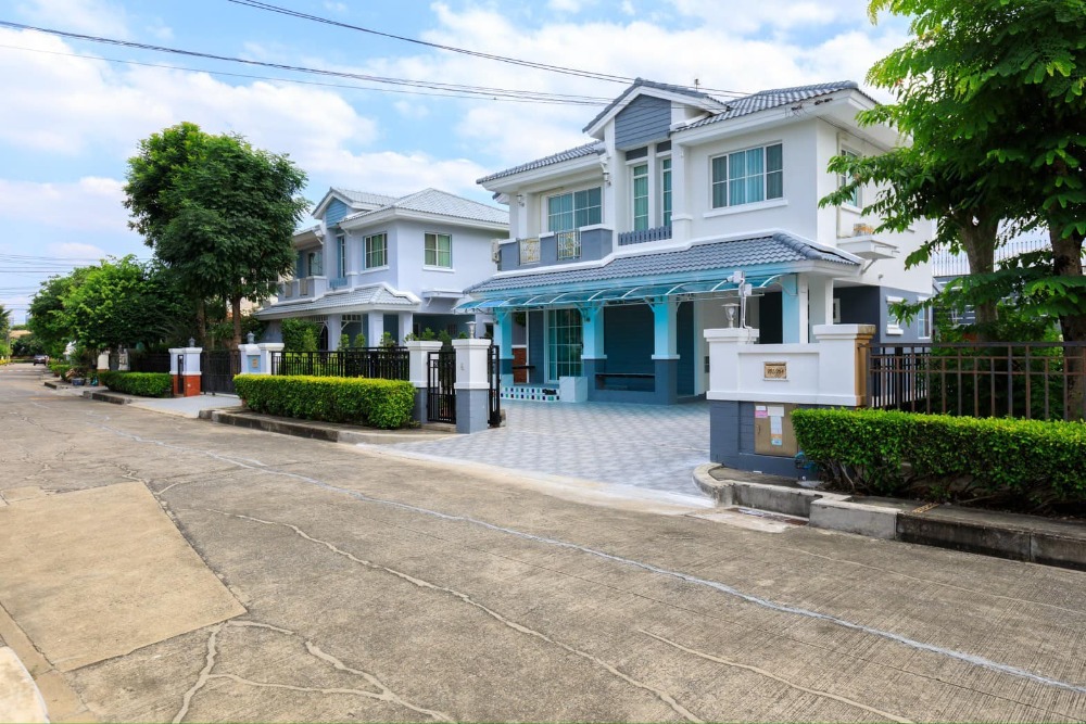 ขายบ้านนนทบุรี บางใหญ่ บางบัวทอง : หมู่บ้านมัณฑนา ราชพฤกษ์ พื้นที่ 59.1 ตารางวา 3 ห้องนอน 2 ห้องน้ำ 1 ห้องครัว ขายด่วน 6/11/67