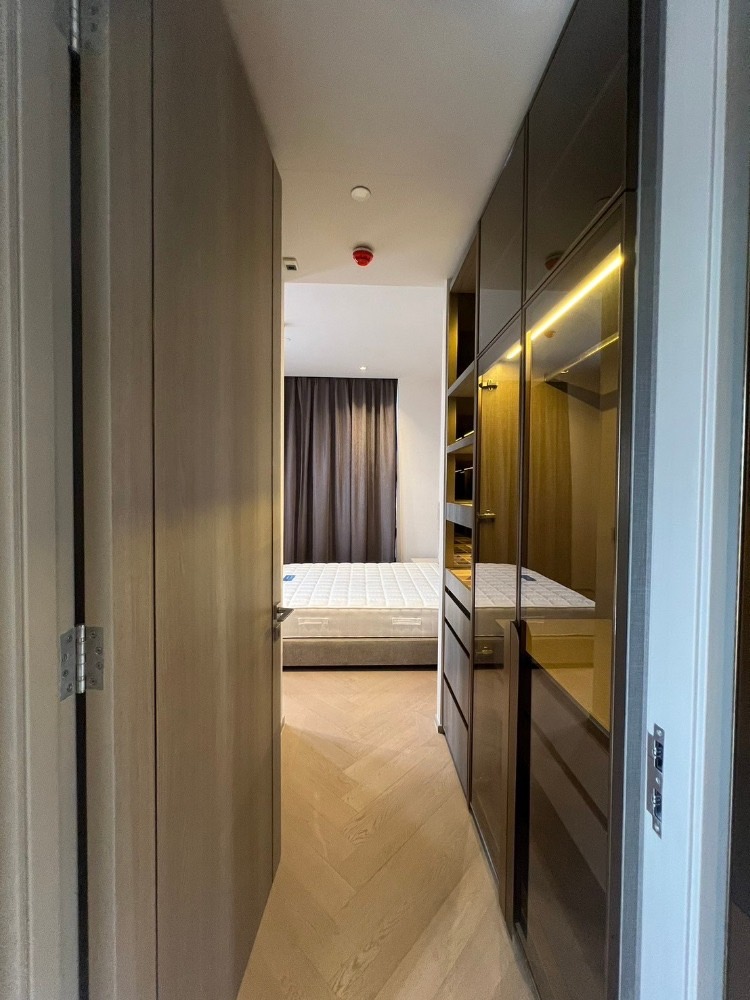 For RentCondoSathorn, Narathiwat : For rent ✨ The Reserve Sathorn ✨ furniture, complete electrical appliances. Ready to move in, near BTS Chong Nonsi.