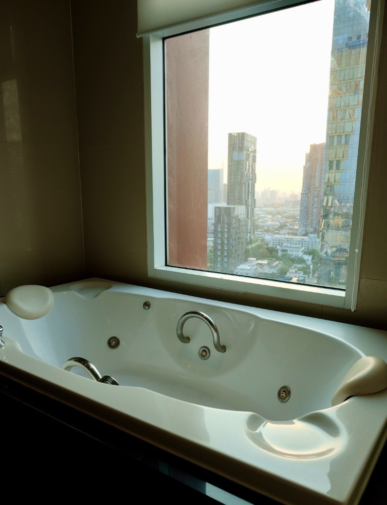 ให้เช่าคอนโดสุขุมวิท อโศก ทองหล่อ : Fullerton Sukhumvit 59 for rent 132sqm 3beds 3baths 80,000 per month