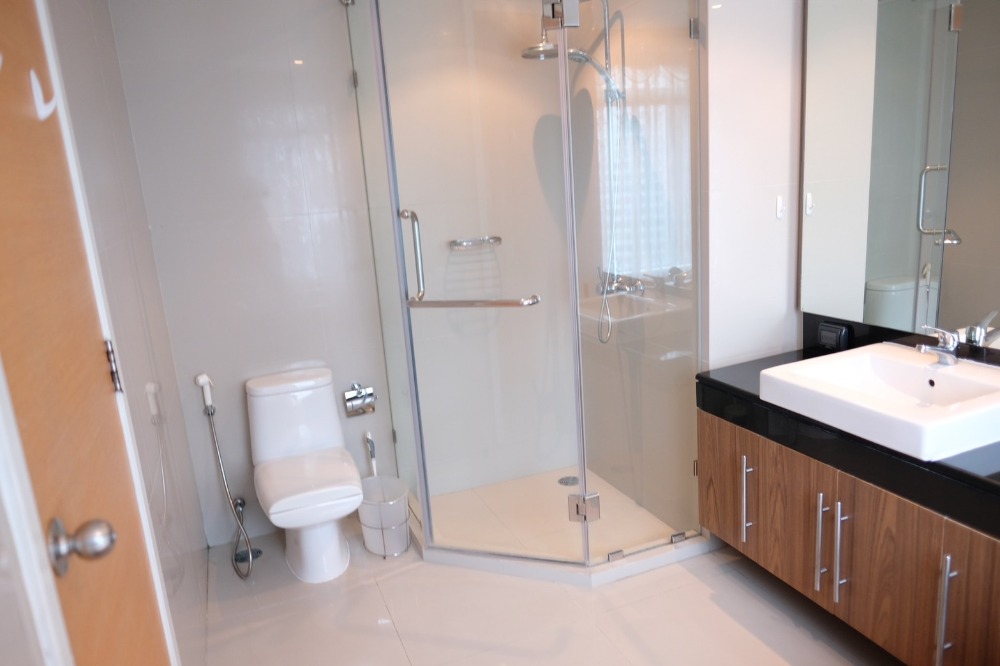 ให้เช่าคอนโดสุขุมวิท อโศก ทองหล่อ : Fullerton Sukhumvit 59 for rent 132sqm 3beds 3baths 80,000 per month