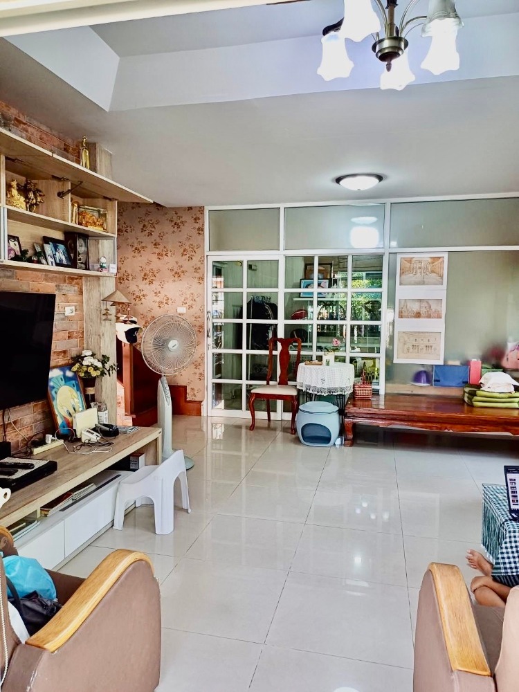 ขายบ้านปทุมธานี รังสิต ธรรมศาสตร์ : ขายบ้านเดี่ยว 2 ชั้น หลังมุมพร้อมบ้านน๊อคดาวน์ เสนา แกรนด์โฮม ขนาด 75 ตารางวา ต.บางพูน อ.เมืองปทุมธานี จ.ปทุมธานี