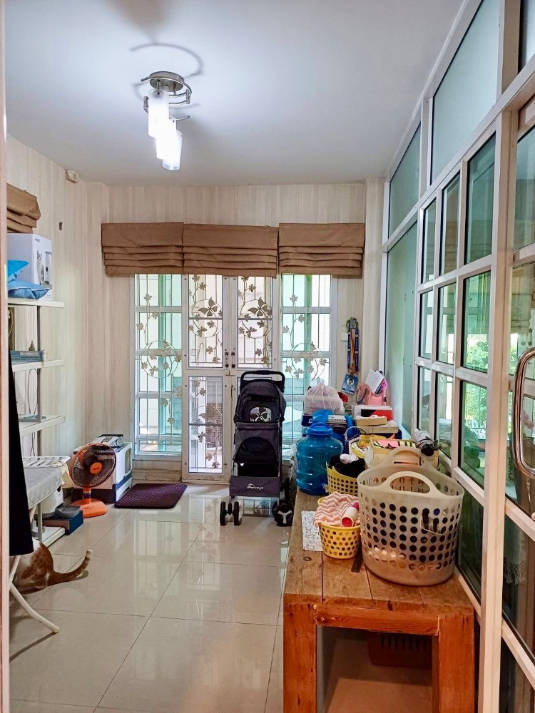 ขายบ้านปทุมธานี รังสิต ธรรมศาสตร์ : ขายบ้านเดี่ยว 2 ชั้น หลังมุมพร้อมบ้านน๊อคดาวน์ เสนา แกรนด์โฮม ขนาด 75 ตารางวา ต.บางพูน อ.เมืองปทุมธานี จ.ปทุมธานี