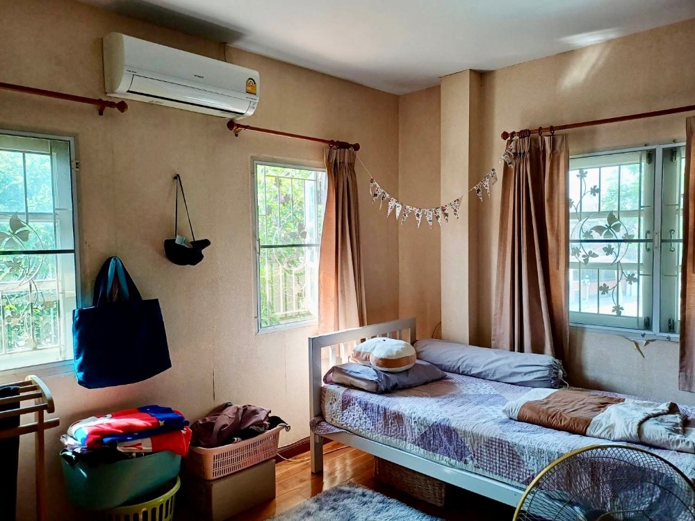 ขายบ้านปทุมธานี รังสิต ธรรมศาสตร์ : ขายบ้านเดี่ยว 2 ชั้น หลังมุมพร้อมบ้านน๊อคดาวน์ เสนา แกรนด์โฮม ขนาด 75 ตารางวา ต.บางพูน อ.เมืองปทุมธานี จ.ปทุมธานี