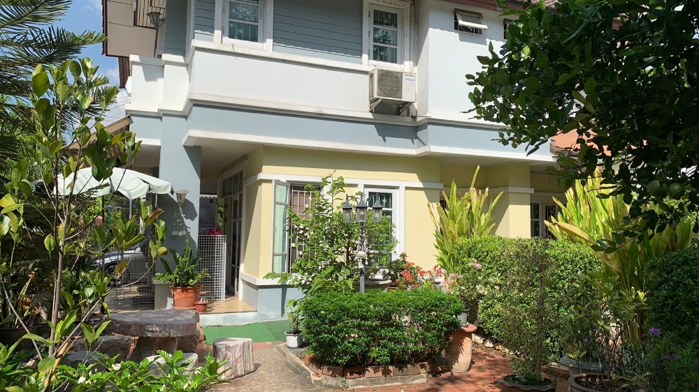 ขายบ้านปทุมธานี รังสิต ธรรมศาสตร์ : ขายบ้านเดี่ยว 2 ชั้น หลังมุมพร้อมบ้านน๊อคดาวน์ เสนา แกรนด์โฮม ขนาด 75 ตารางวา ต.บางพูน อ.เมืองปทุมธานี จ.ปทุมธานี