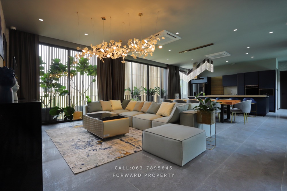 ขายบ้านบางนา แบริ่ง ลาซาล : ขายบ้านเดี่ยว   Modern & Super Luxury  สูง 3 ชั้น ติดMEGA BANGNA  96.3 ตารางวา 650 ตารางเมตร ราคา  79 ล้านบาท