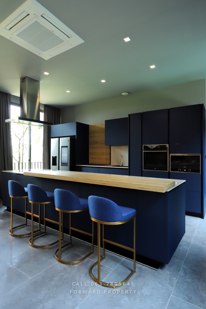 ขายบ้านบางนา แบริ่ง ลาซาล : ขายบ้านเดี่ยว   Modern & Super Luxury  สูง 3 ชั้น ติดMEGA BANGNA  96.3 ตารางวา 650 ตารางเมตร ราคา  79 ล้านบาท