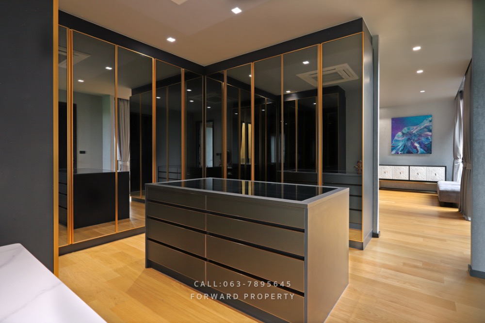 ขายบ้านบางนา แบริ่ง ลาซาล : ขายบ้านเดี่ยว   Modern & Super Luxury  สูง 3 ชั้น ติดMEGA BANGNA  96.3 ตารางวา 650 ตารางเมตร ราคา  79 ล้านบาท