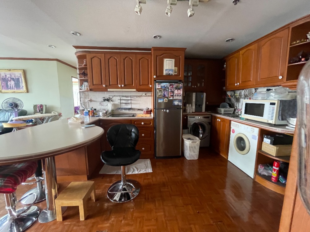 ขายคอนโดสีลม ศาลาแดง บางรัก : Silom Suite Room for Sell (BTS Saint Louise)