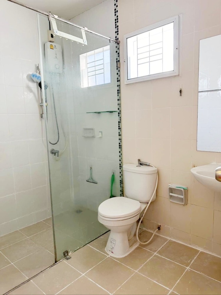 For SaleHouseVipawadee, Don Mueang, Lak Si : Townhome for sale, Lio Nov, Don Mueang-Chaengwattana, 2 floors, 17.1 sqw., 3 bedrooms, 2 bathrooms, with extension..