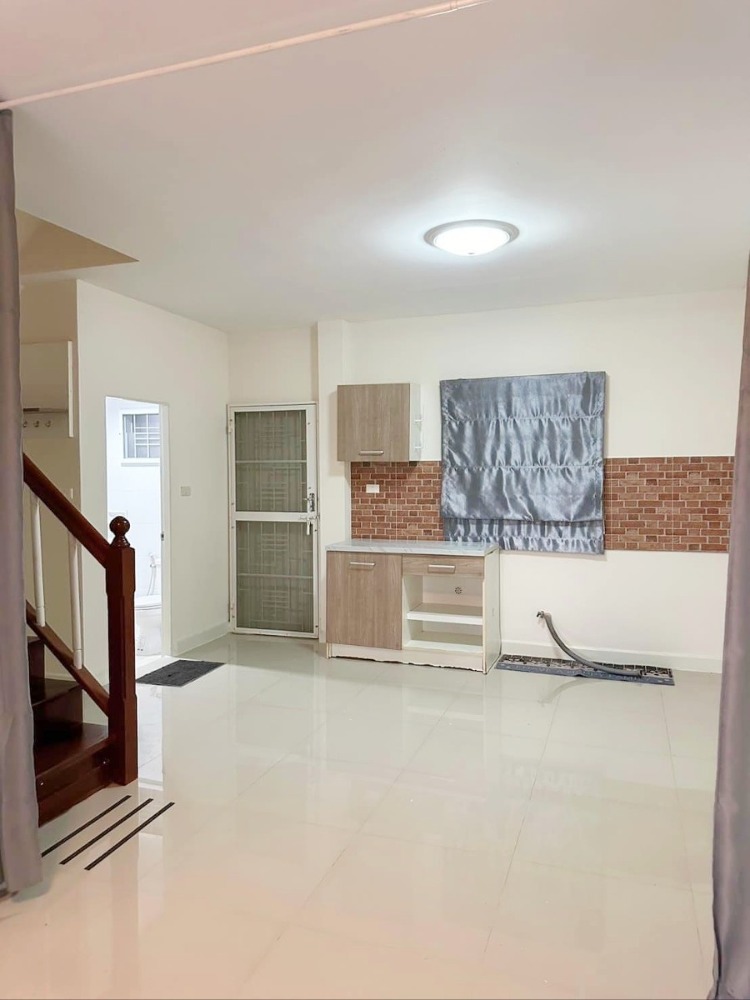 For SaleHouseVipawadee, Don Mueang, Lak Si : Townhome for sale, Lio Nov, Don Mueang-Chaengwattana, 2 floors, 17.1 sqw., 3 bedrooms, 2 bathrooms, with extension..