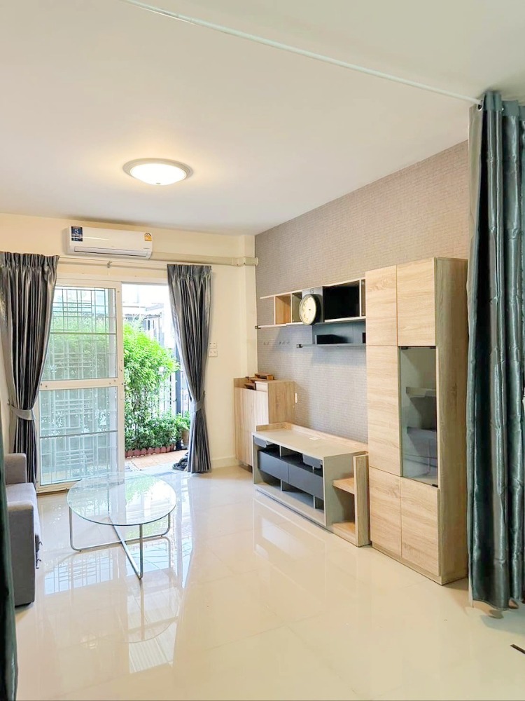 For SaleHouseVipawadee, Don Mueang, Lak Si : Townhome for sale, Lio Nov, Don Mueang-Chaengwattana, 2 floors, 17.1 sqw., 3 bedrooms, 2 bathrooms, with extension..