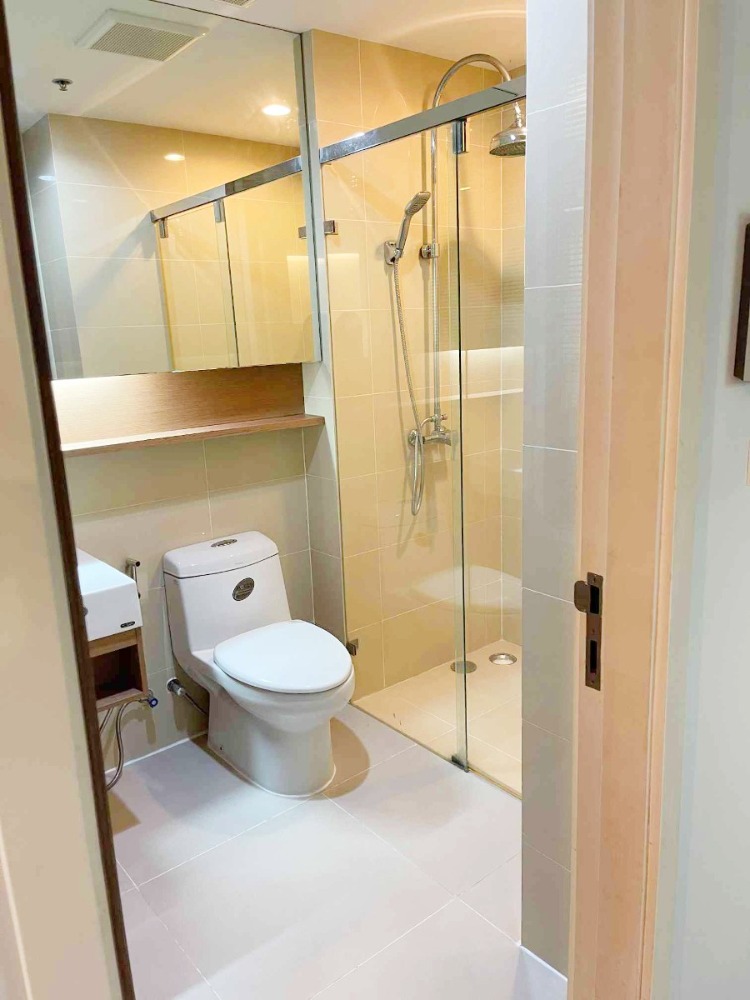 ขายคอนโดนานา : ขาย 15 Sukhumvit Residences ชั้น 10 28 ตรม. 1 ห้องนอน ตกแต่งครบ ใกล้ BTS นานา