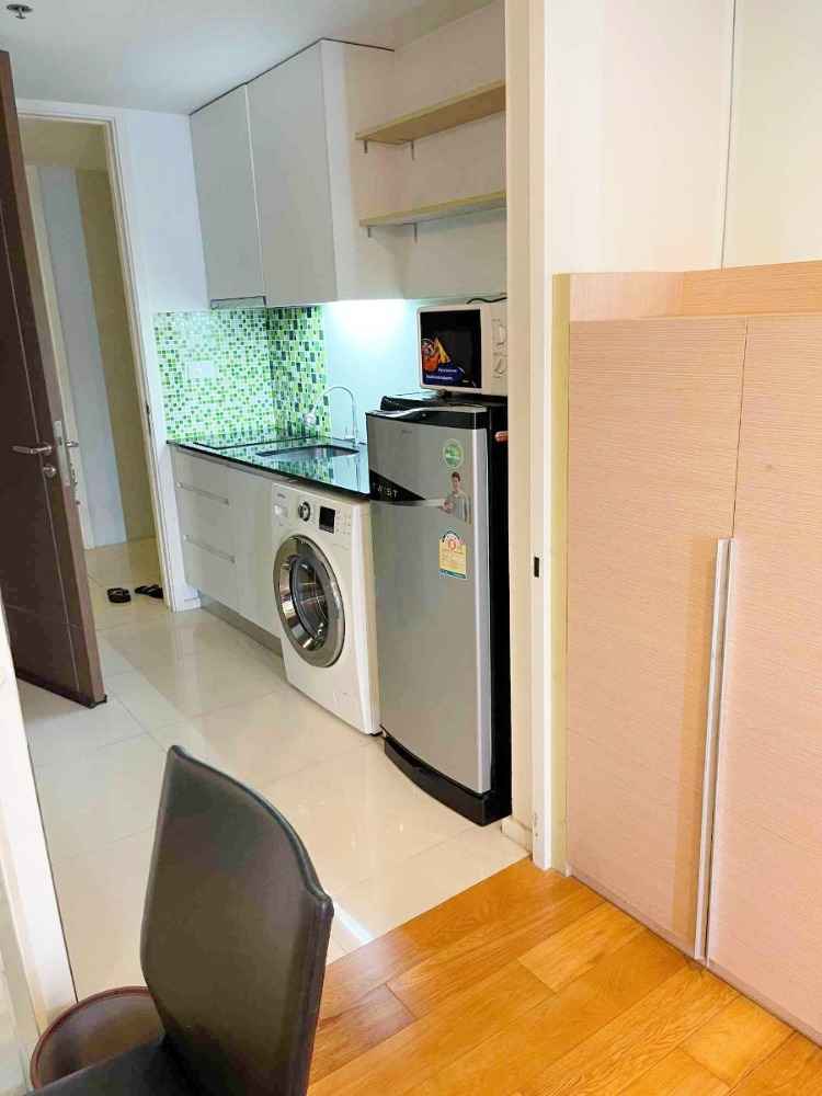 ขายคอนโดนานา : ขาย 15 Sukhumvit Residences ชั้น 10 28 ตรม. 1 ห้องนอน ตกแต่งครบ ใกล้ BTS นานา