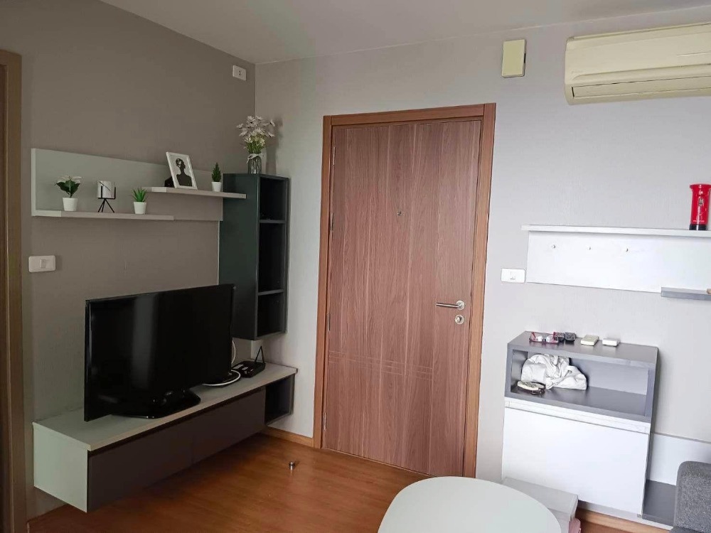 For RentCondoOnnut, Udomsuk : For rent: The Base 77, 36th floor, beautiful view, near BTS On Nut, convenient travel, good common area, many facilities around the project.