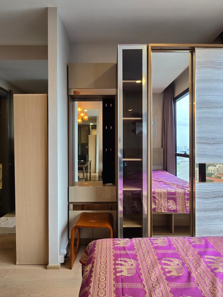 For RentCondoSiam Paragon ,Chulalongkorn,Samyan : Ashton Chula - Silom【𝐑𝐄𝐍𝐓】🔥Warm light tone room, decorated with complete furniture/appliances. Near MRT Samyan 🔥 Line Id: @hacondo