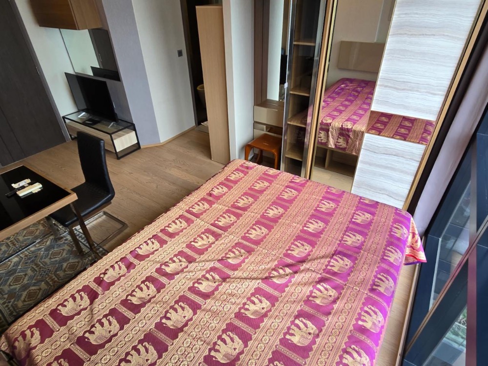 For RentCondoSiam Paragon ,Chulalongkorn,Samyan : Ashton Chula - Silom【𝐑𝐄𝐍𝐓】🔥Warm light tone room, decorated with complete furniture/appliances. Near MRT Samyan 🔥 Line Id: @hacondo