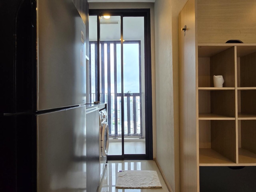 For RentCondoSiam Paragon ,Chulalongkorn,Samyan : Ashton Chula - Silom【𝐑𝐄𝐍𝐓】🔥Warm light tone room, decorated with complete furniture/appliances. Near MRT Samyan 🔥 Line Id: @hacondo