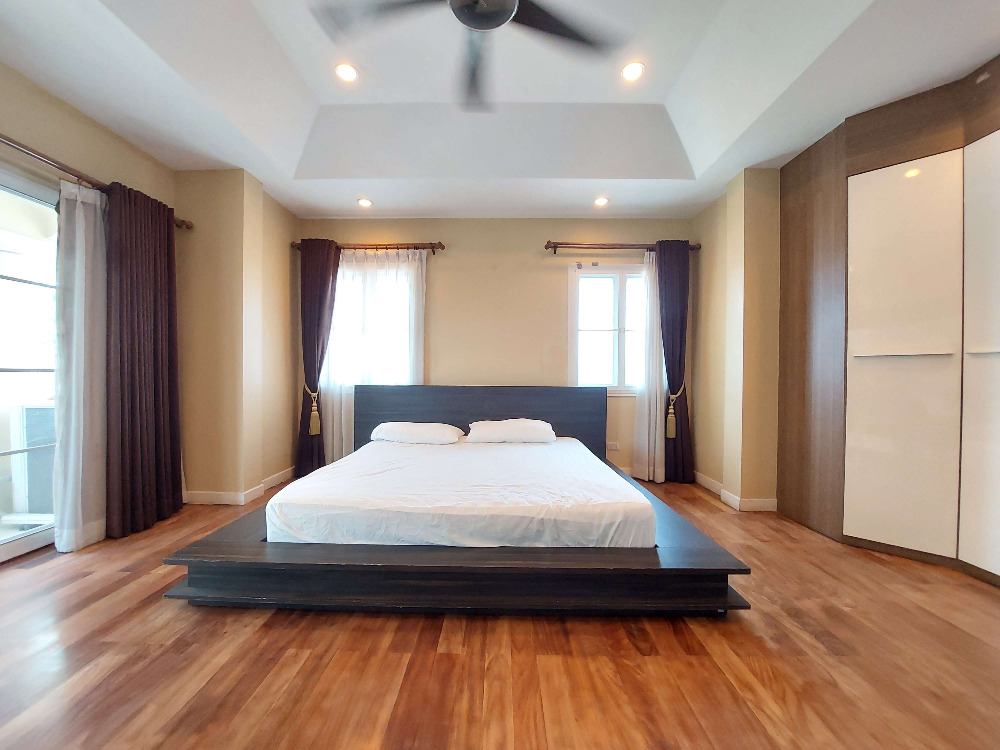 ขายบ้านพัฒนาการ ศรีนครินทร์ : นันทวันสวนหลวง ร.9 เนื้อที่ 141 ตารางวา หลังมุม เงียบสงบ บ้านหน้าสวน เป็นส่วนตัว