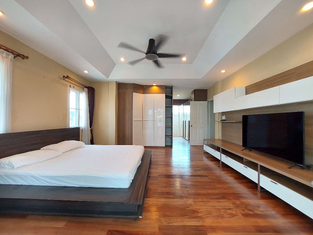 ขายบ้านพัฒนาการ ศรีนครินทร์ : นันทวันสวนหลวง ร.9 เนื้อที่ 141 ตารางวา หลังมุม เงียบสงบ บ้านหน้าสวน เป็นส่วนตัว