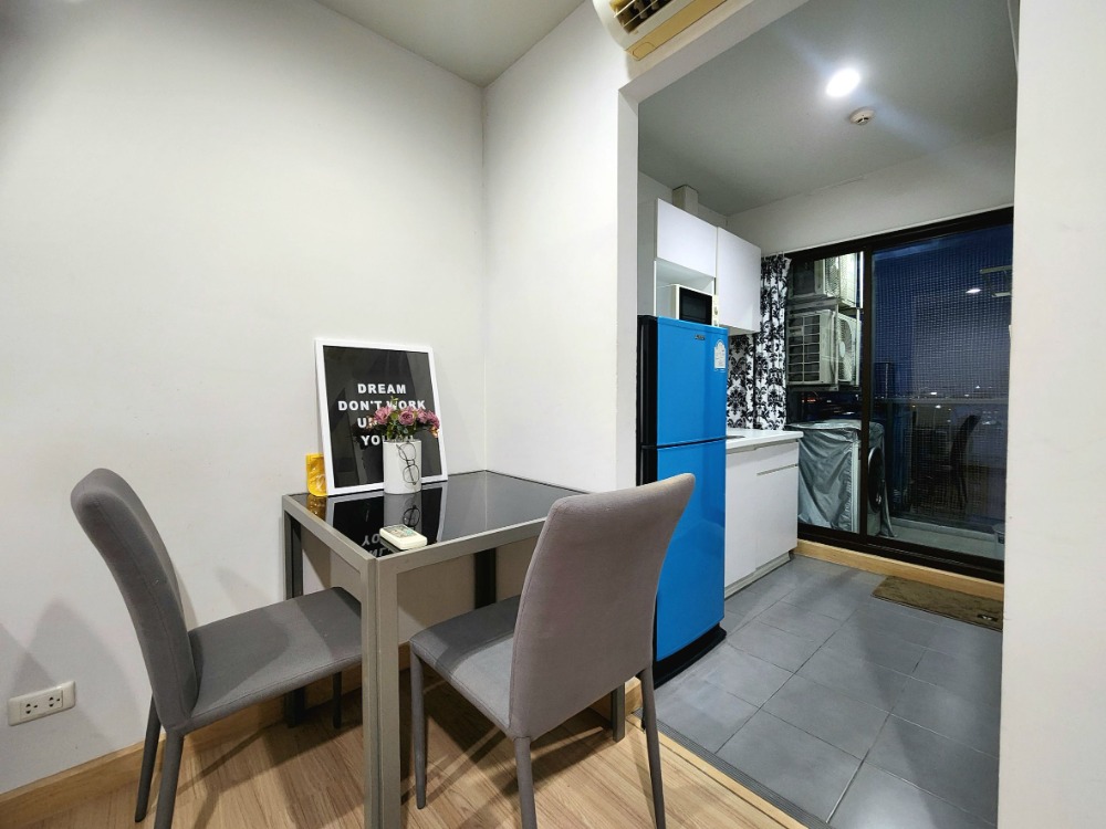 For RentCondoBangna, Bearing, Lasalle : Status as per the cover photo**Room available, east side, 8th floor, topmost, private**For rent, The Niche Mono Bangna, Phase 1, Building B, ready to move in, ready to view.