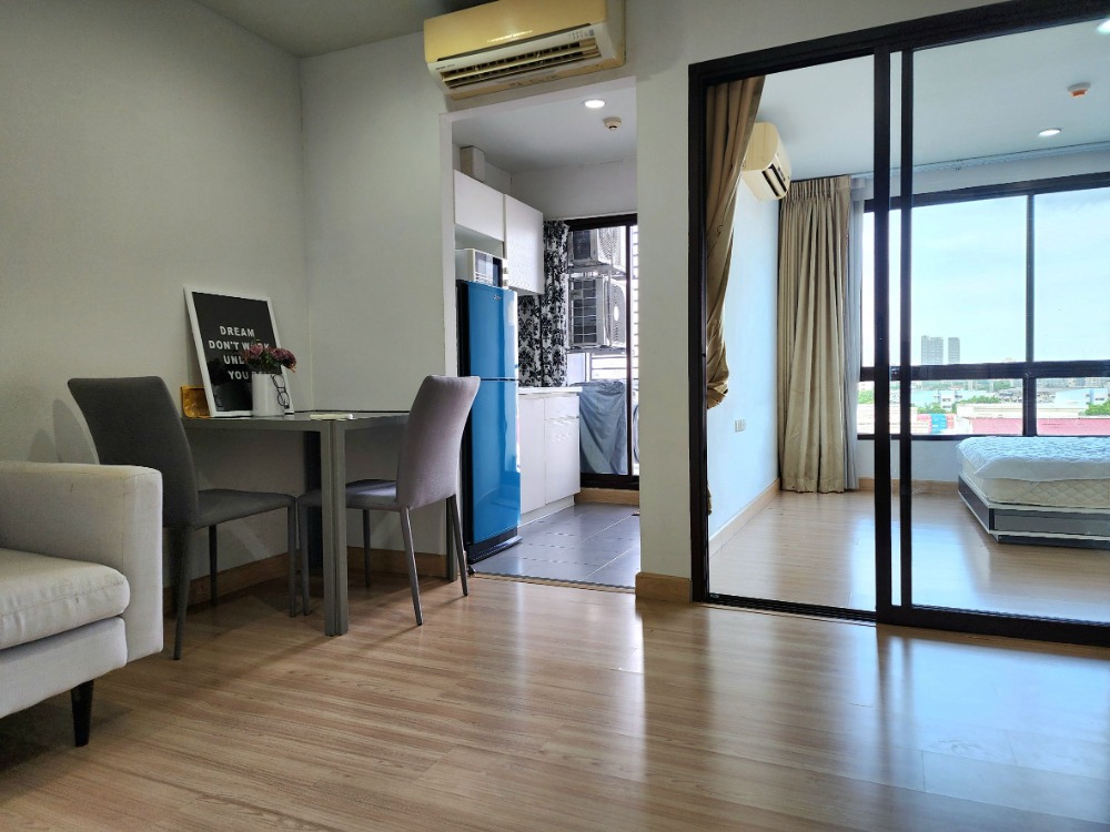 For RentCondoBangna, Bearing, Lasalle : Status as per the cover photo**Room available, east side, 8th floor, topmost, private**For rent, The Niche Mono Bangna, Phase 1, Building B, ready to move in, ready to view.