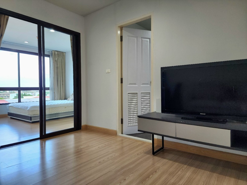 For RentCondoBangna, Bearing, Lasalle : Status as per the cover photo**Room available, east side, 8th floor, topmost, private**For rent, The Niche Mono Bangna, Phase 1, Building B, ready to move in, ready to view.