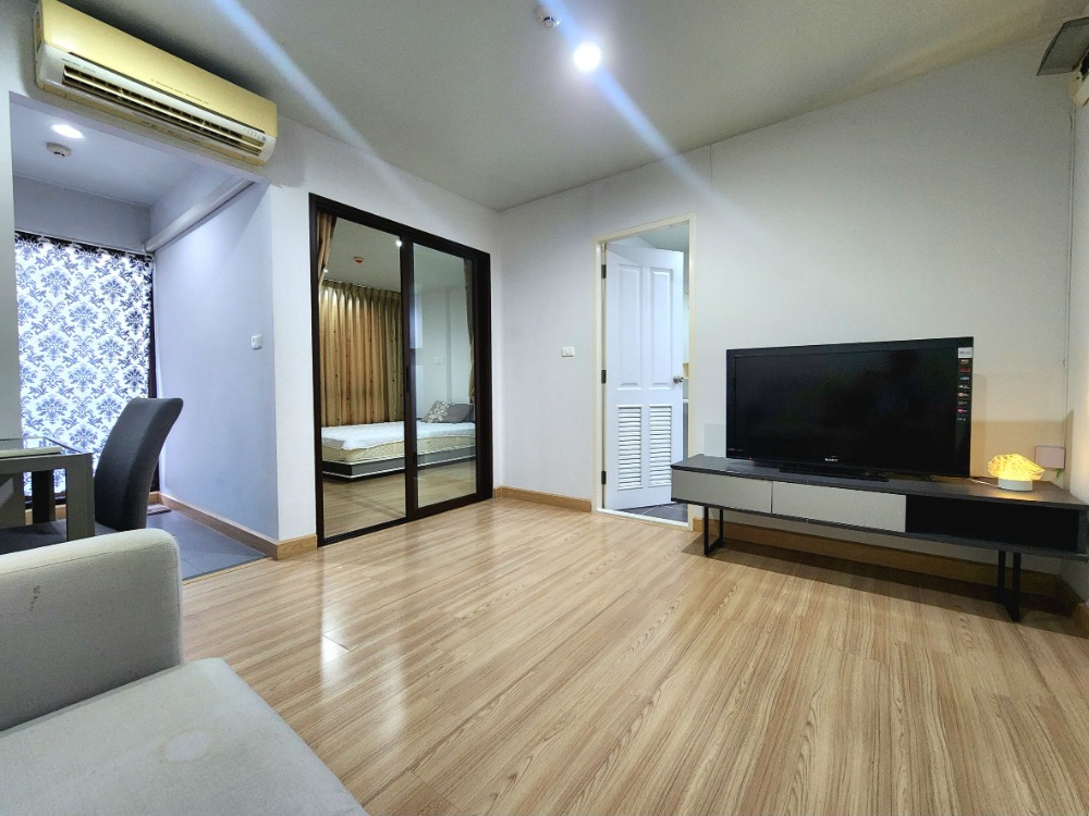 For RentCondoBangna, Bearing, Lasalle : Status as per the cover photo**Room available, east side, 8th floor, topmost, private**For rent, The Niche Mono Bangna, Phase 1, Building B, ready to move in, ready to view.