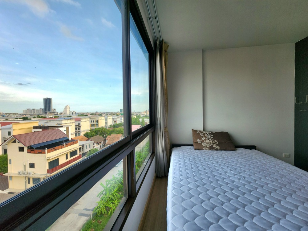 For RentCondoBangna, Bearing, Lasalle : Status as per the cover photo**Room available, east side, 8th floor, topmost, private**For rent, The Niche Mono Bangna, Phase 1, Building B, ready to move in, ready to view.