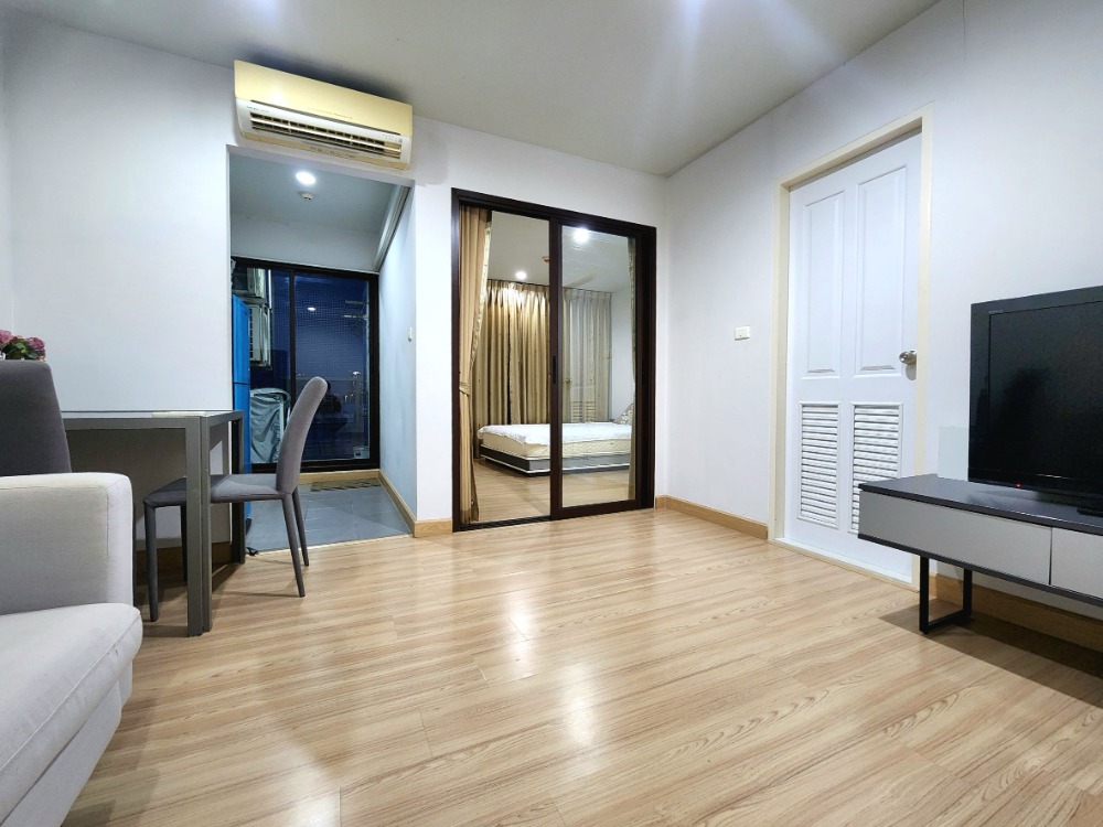 For RentCondoBangna, Bearing, Lasalle : Status as per the cover photo**Room available, east side, 8th floor, topmost, private**For rent, The Niche Mono Bangna, Phase 1, Building B, ready to move in, ready to view.