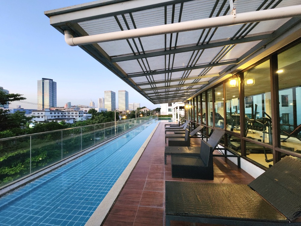 For RentCondoBangna, Bearing, Lasalle : Status as per the cover photo**Room available, east side, 8th floor, topmost, private**For rent, The Niche Mono Bangna, Phase 1, Building B, ready to move in, ready to view.