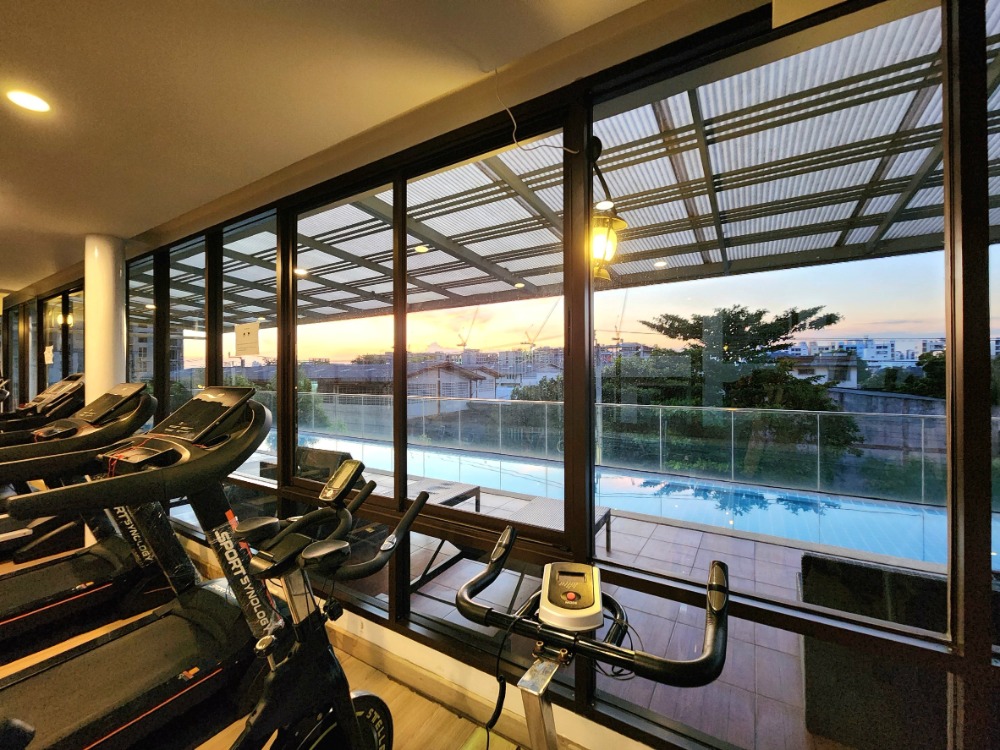 For RentCondoBangna, Bearing, Lasalle : Status as per the cover photo**Room available, east side, 8th floor, topmost, private**For rent, The Niche Mono Bangna, Phase 1, Building B, ready to move in, ready to view.