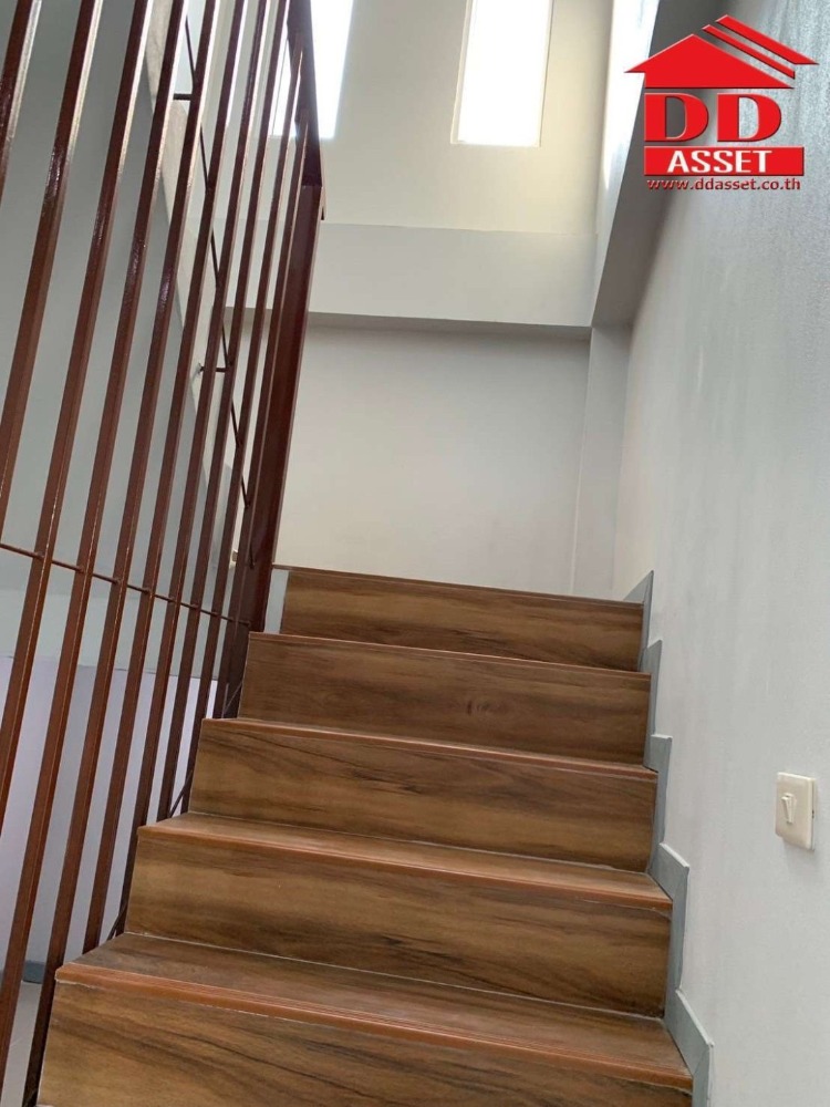 ขายบ้านนครสวรรค์ : ขายบ้านเดี่ยว สไตล์โมเดิร์น 2 ชั้น ตำบลหนองปลิง อำเภอเมือง จังหวัดนครสวรรค์ รหัส : H8079