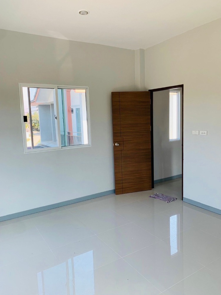 ขายบ้านนครสวรรค์ : ขายบ้านเดี่ยว สไตล์โมเดิร์น 2 ชั้น ตำบลหนองปลิง อำเภอเมือง จังหวัดนครสวรรค์ รหัส : H8079