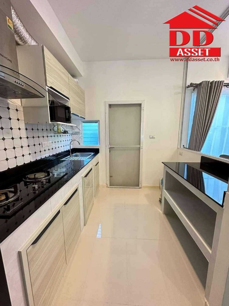 For RentTownhomeBangna, Bearing, Lasalle : For rent Townhome Indy 4 Bangna km.7 For rent Indy 4 Bangna km.7 behind Mega Bangna Code : T8069