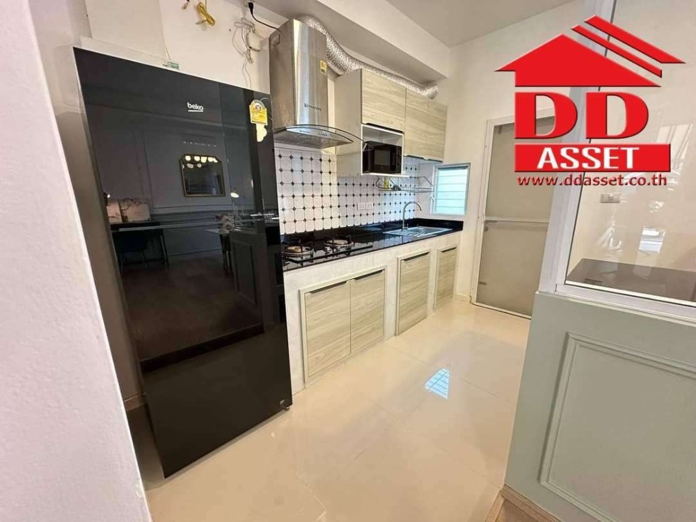 For RentTownhomeBangna, Bearing, Lasalle : For rent Townhome Indy 4 Bangna km.7 For rent Indy 4 Bangna km.7 behind Mega Bangna Code : T8069