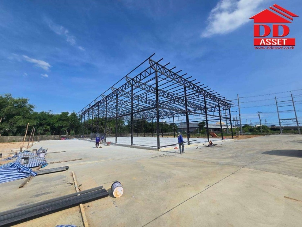For RentWarehouseSamut Prakan,Samrong : Warehouse for rent, location next to Nam Daeng - Bang Phli, next to the main road, near Wat Nam Daeng. Srinakarin Road, Bangna, area 1,000 sq m., code F8012.