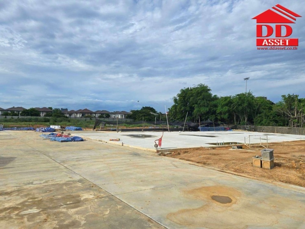 For RentWarehouseSamut Prakan,Samrong : Warehouse for rent, location next to Nam Daeng - Bang Phli, next to the main road, near Wat Nam Daeng. Srinakarin Road, Bangna, area 1,000 sq m., code F8012.